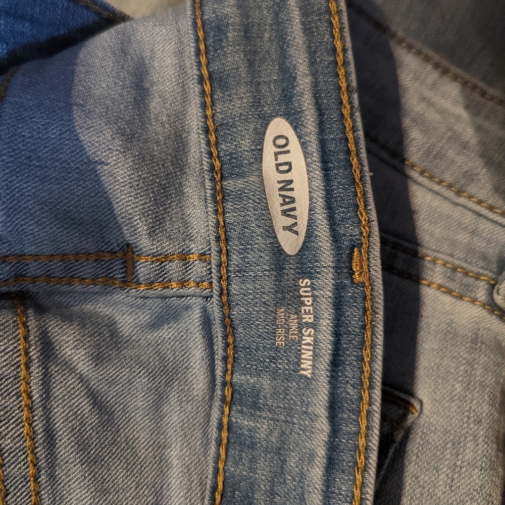 Size 12 Old Navy Light Tone Jeans